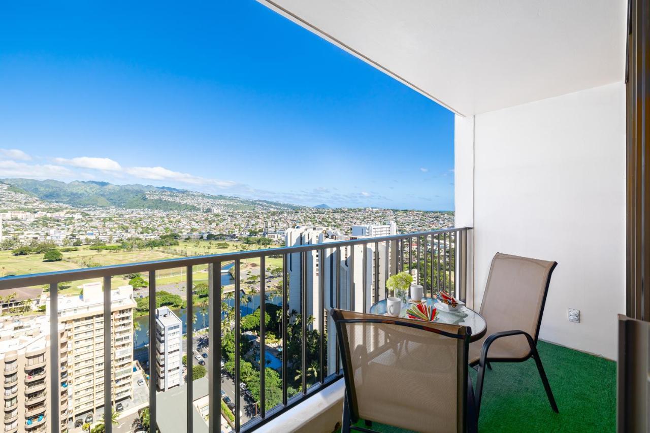 Waikiki Escapade Mountain Views Condo, Steps To Beach With Parking Perk โฮโนลูลู ภายนอก รูปภาพ