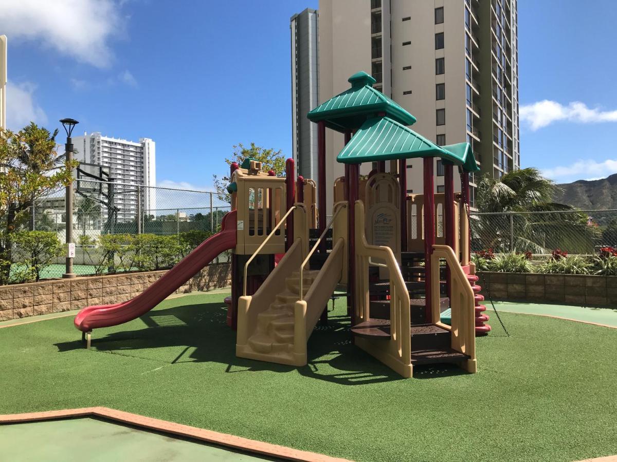 Waikiki Escapade Mountain Views Condo, Steps To Beach With Parking Perk โฮโนลูลู ภายนอก รูปภาพ