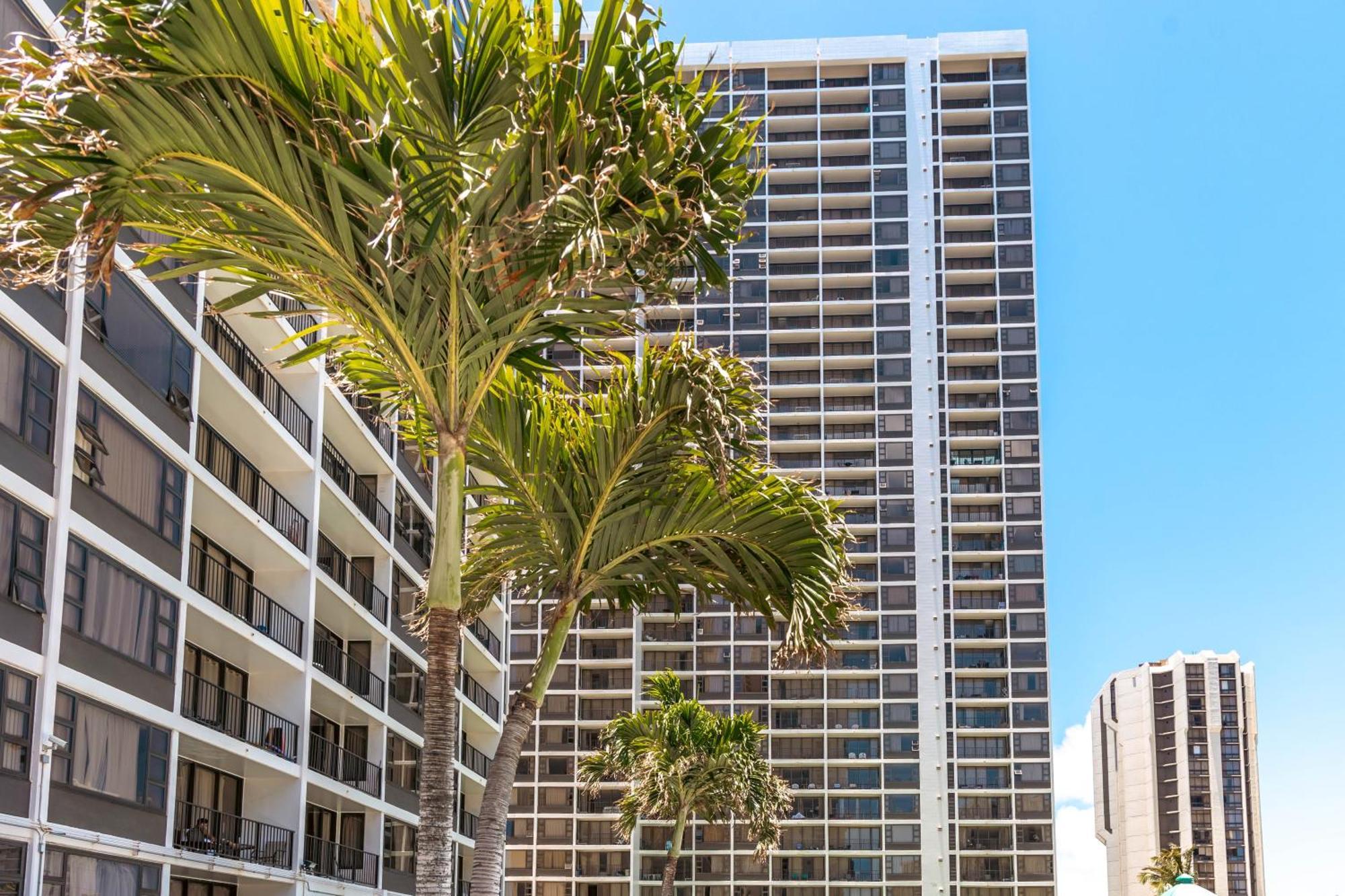 Waikiki Escapade Mountain Views Condo, Steps To Beach With Parking Perk โฮโนลูลู ภายนอก รูปภาพ